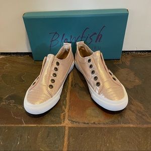 Blowfish Womens Shoes | Blowfish Gold Sneakers | Color: Gold | Size: 7 NEW